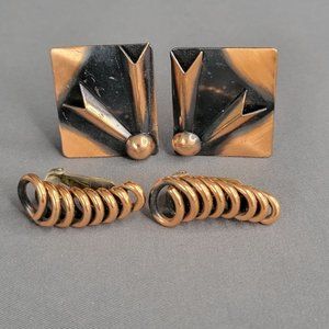Lot of 2 Pairs Womens Copper Tone Square & Spring Clip On Fashion Earrings 1 in